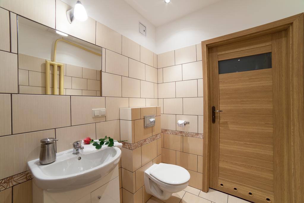 Place 4 You Apartments Krasków Rom bilde